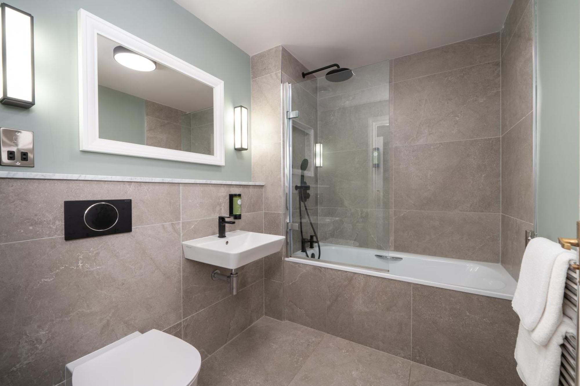 Ivanhoe Inn And Hotel Belfast Ngoại thất bức ảnh
